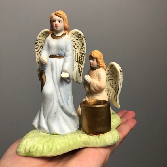 Nativity Ceramic Advent Wreath - Picture 7 of 12